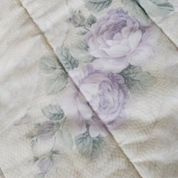 THE BAY Twin Duo Reversible Bed Lightweight Comforter - Picture 9 of 11